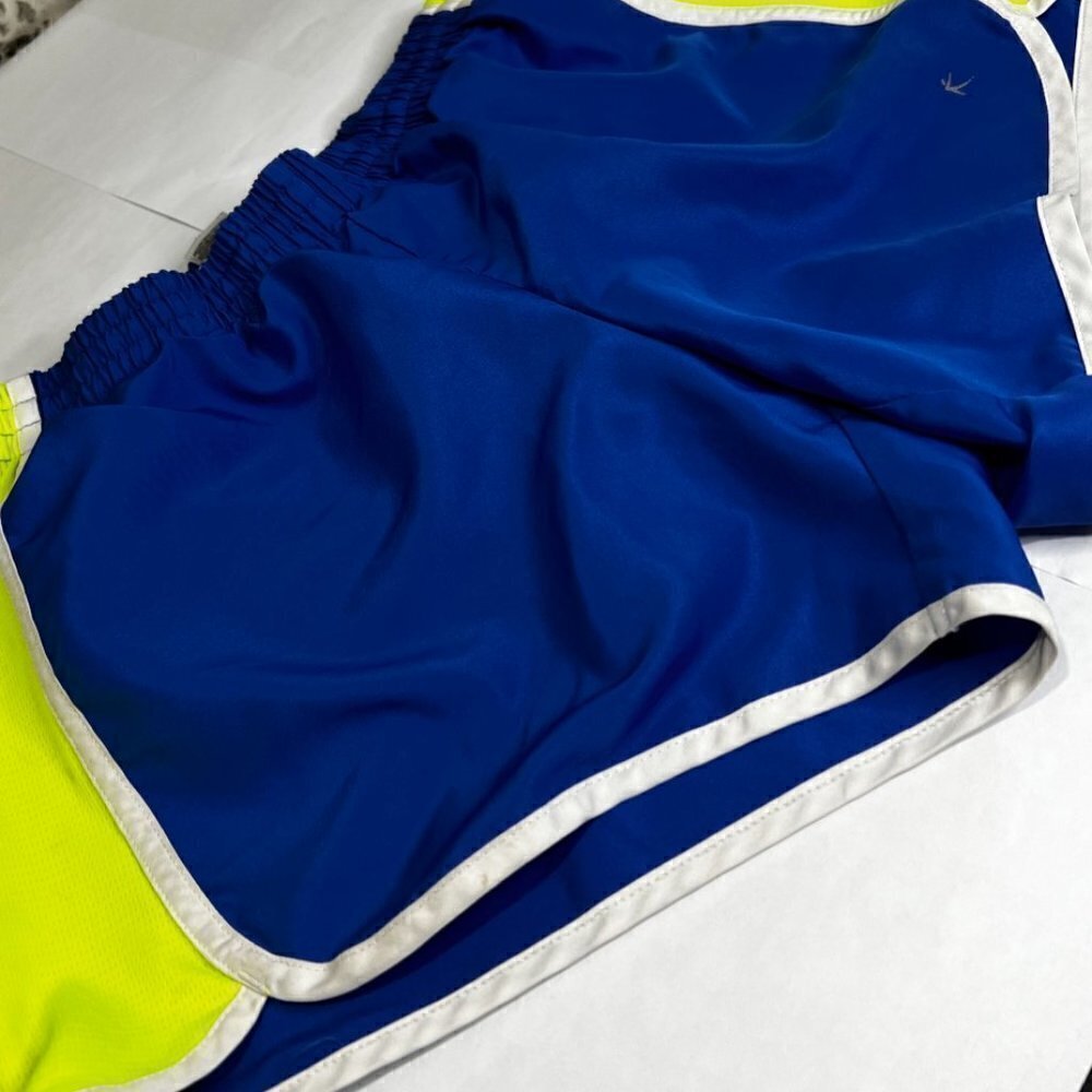 Danskin Now running shorts Size 4-6 - Picture 2 of 5
